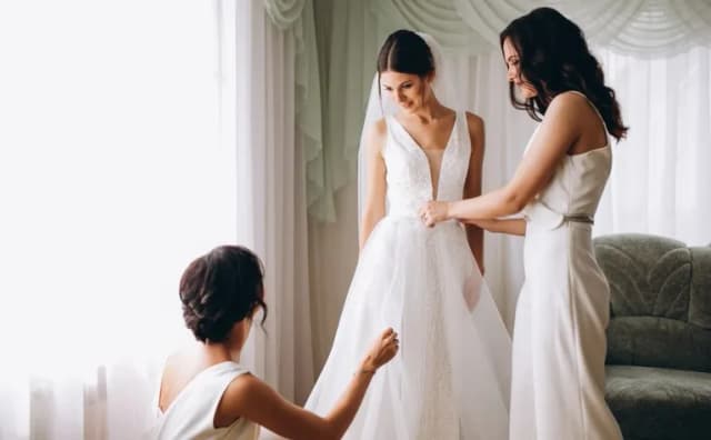 Jak dobrać biustonosz do sukni ślubnej, aby uniknąć błędów? Jak dobrać biustonosz do sukni ślubnej, aby uniknąć błędów?